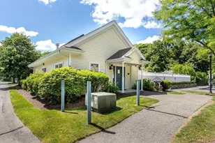 93 Brewster, Stoughton, MA 02072 - Photo 21