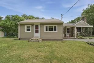 61 Flagg Swamp Rd, Freetown, MA 02717 - Photo 1
