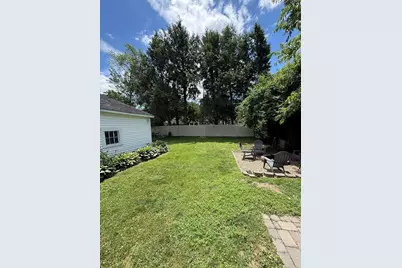 153 Edgewood Ave, Longmeadow, MA 01106 - Photo 19