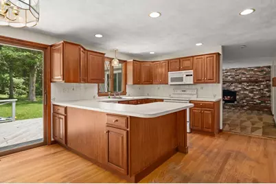 18 Strawberry Hill Ln, Danvers, MA 01923 - Photo 7