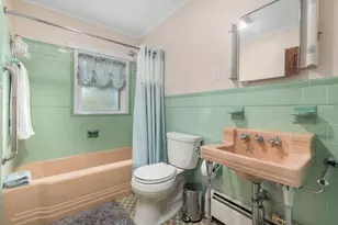 956 Maple St, Fall River, MA 02720 - Photo 29