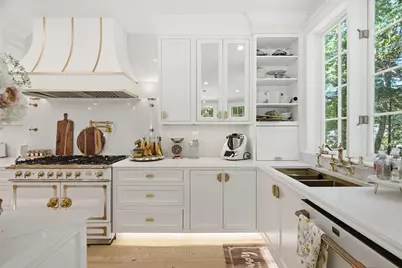 31 B0Yles Street, Beverly, MA 01915 - Photo 11