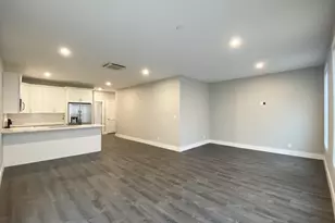 24 Norwood St, Boston, MA 02122 - Photo 7