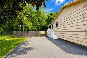 174 Damon Rd, Rockland, MA 02370 - Photo 5