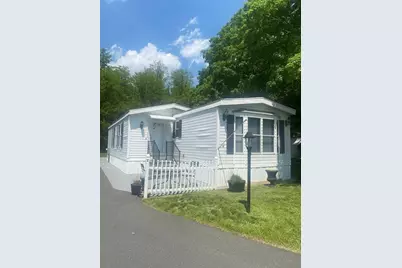 18 Parkwood Dr, West Springfield, MA 01089 - Photo 1
