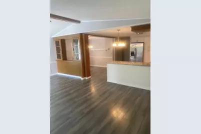 18 Parkwood Dr, West Springfield, MA 01089 - Photo 3