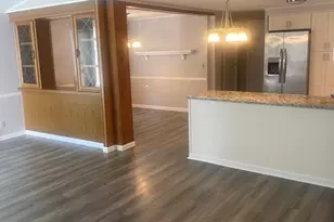 18 Parkwood Dr, West Springfield, MA 01089 - Photo 3