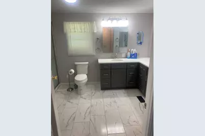18 Parkwood Dr, West Springfield, MA 01089 - Photo 7