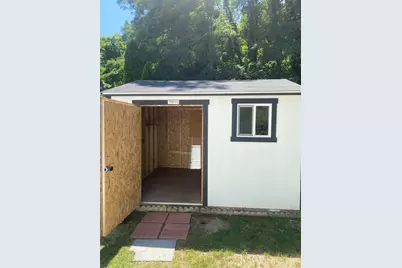 18 Parkwood Dr, West Springfield, MA 01089 - Photo 17