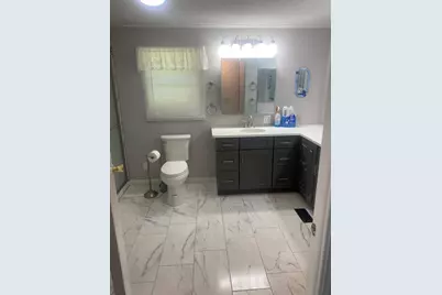 18 Parkwood Dr, West Springfield, MA 01089 - Photo 7