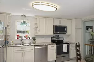 69 Hall St, Dunstable, MA 01827 - Photo 11