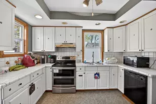 10-12 Olive St, Attleboro, MA 02771 - Photo 19
