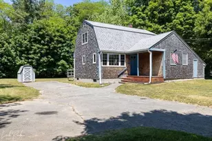 350 N Main St, Raynham, MA 02767 - Photo 1