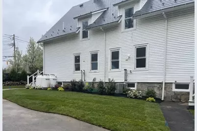 44 South Main Street #44, Middleton, MA 01949 - Photo 3
