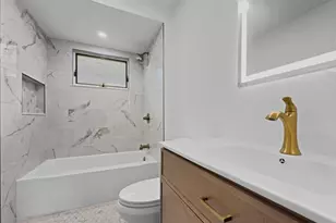 77 Brookings St, Medford, MA 02155 - Photo 21