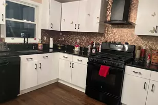 52 Troy Ln, Newton, MA 02468 - Photo 3