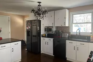 52 Troy Ln, Newton, MA 02468 - Photo 3