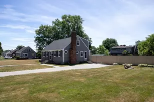 100 Sycamore St, Swansea, MA 02777 - Photo 5