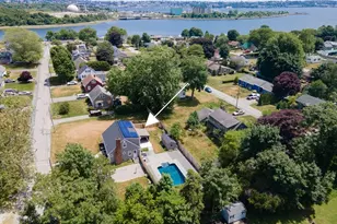 100 Sycamore St, Swansea, MA 02777 - Photo 9