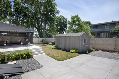 100 Sycamore St, Swansea, MA 02777 - Photo 13