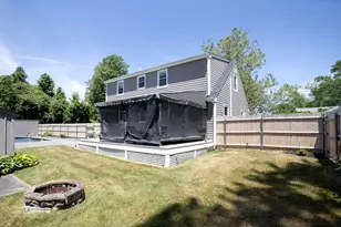 100 Sycamore St, Swansea, MA 02777 - Photo 11