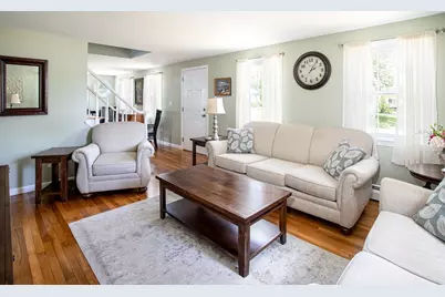 100 Sycamore St, Swansea, MA 02777 - Photo 27