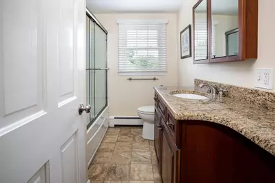 100 Sycamore St, Swansea, MA 02777 - Photo 35