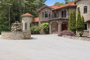 8 Janice Ave, North Reading, MA 01864 - Photo 5