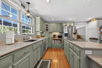 346 Judson St, Raynham, MA 02767 - Photo 9