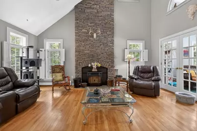 346 Judson St, Raynham, MA 02767 - Photo 7