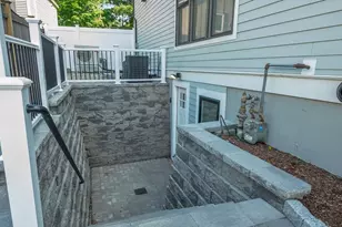 6 Alaric Terrace, Boston, MA 02132 - Photo 5