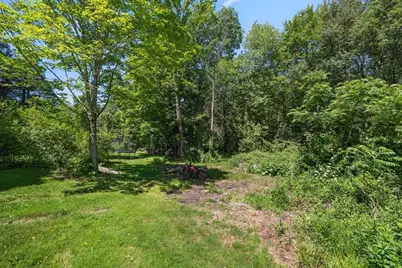 11 Old Cmn, Millbury, MA 01527 - Photo 33