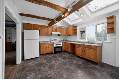 40 Golf Street, Dartmouth, MA 02747 - Photo 13
