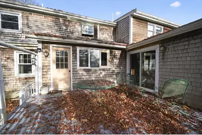 40 Golf Street, Dartmouth, MA 02747 - Photo 5