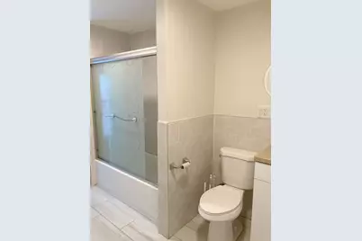 21 Clifton St, Worcester, MA 01610 - Photo 5