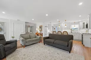 40 Salisbury St, Fall River, MA 02724 - Photo 7