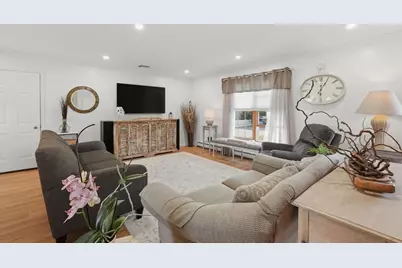 40 Salisbury Street, Fall River, MA 02724 - Photo 5