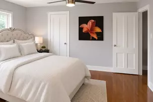 1 Greenleaf Pl, Melrose, MA 02176 - Photo 7