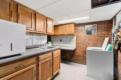 6 Bristol St, Lowell, MA 01852 - Photo 29