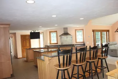38 Bayberry Dr, Westport, MA 02790 - Photo 9