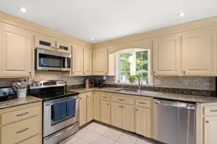 15 Killeen Rd, Walpole, MA 02032 - Photo 3