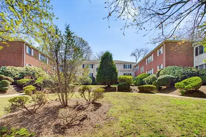128 Lake Shore Rd. #1, Boston, MA 02135 - Photo 15