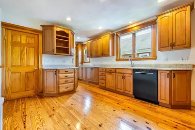 38-40 Cherry St, Medford, MA 02155 - Photo 7