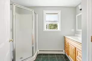 551 Pleasant St, Weymouth, MA 02190 - Photo 23