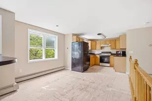551 Pleasant St, Weymouth, MA 02190 - Photo 27