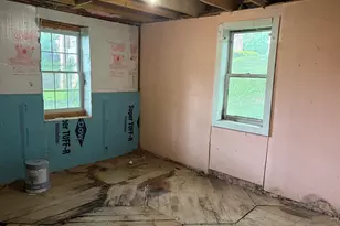 21-23 Carew St, South Hadley, MA 01075 - Photo 33