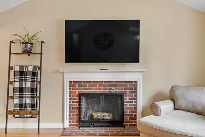 283 Florence Ave, Arlington, MA 02476 - Photo 5