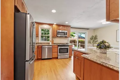 283 Florence Ave, Arlington, MA 02476 - Photo 9
