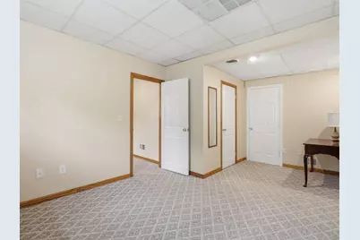 48 Oak Knoll Rd, Lowell, MA 01852 - Photo 29