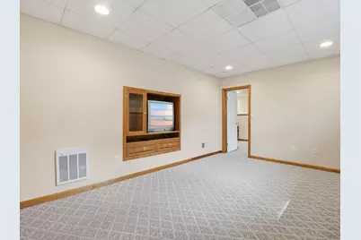 48 Oak Knoll Rd, Lowell, MA 01852 - Photo 25